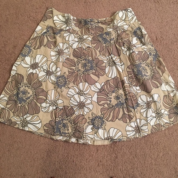 Mossimo Dresses & Skirts - Skirt with pockets!!!